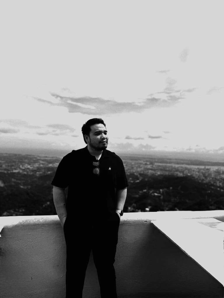 Pacholo Amit above Cebu City